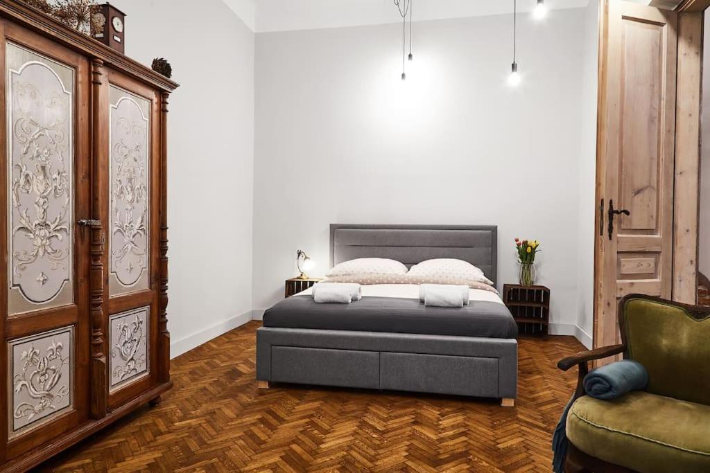 Househost Apartment: Jozefa Dietla 73/7 Krakow Luaran gambar